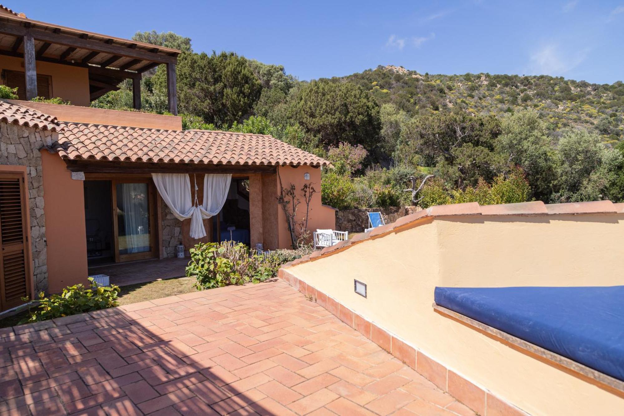 Residenza Del Barone Villa Zoe Chia - Vista Mare Екстер'єр фото