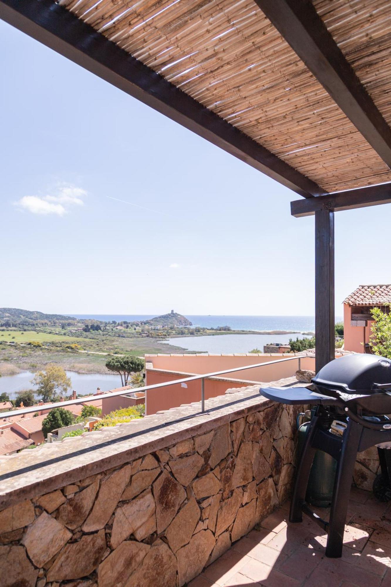 Residenza Del Barone Villa Zoe Chia - Vista Mare Екстер'єр фото