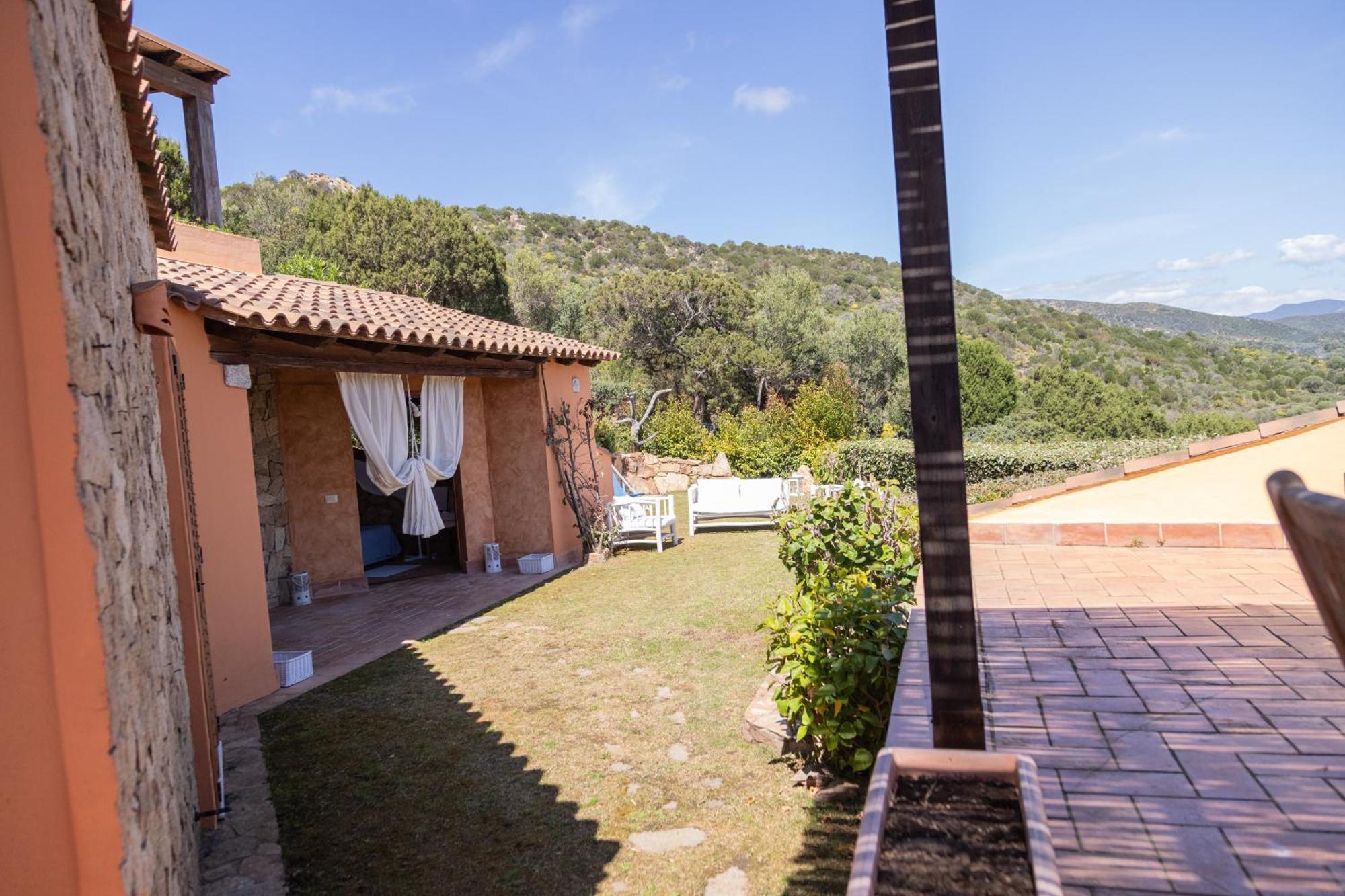 Residenza Del Barone Villa Zoe Chia - Vista Mare Екстер'єр фото